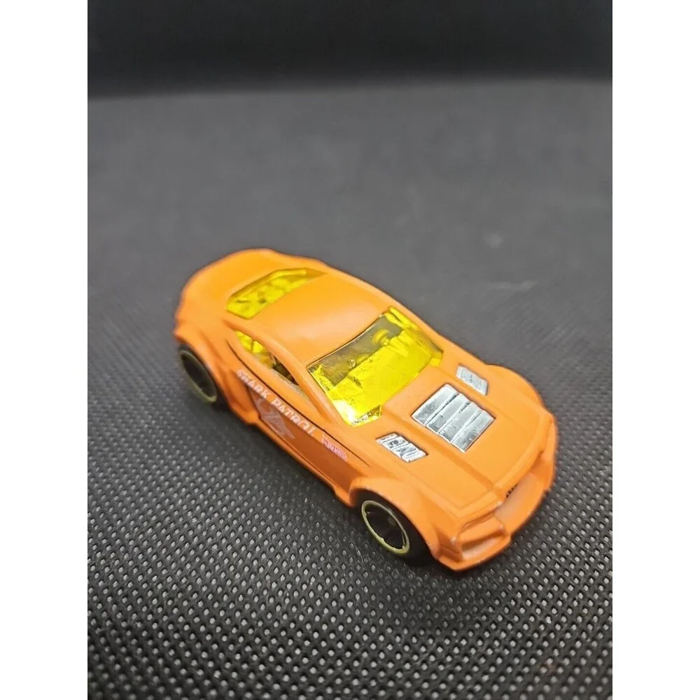Orange Hot Wheels Torque Twister Orange Shark Patrol 2009